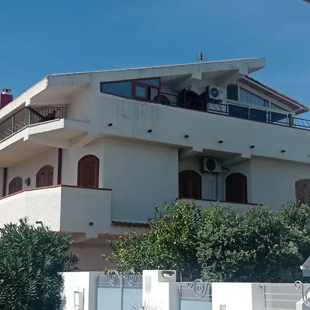 Mansarda Con Terrazzo Vista Mare Feriehus