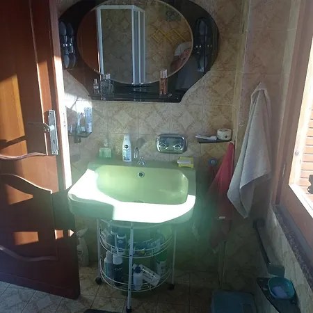 بيت للعطل Mansarda Con Terrazzo Vista Mare أوليفيري
