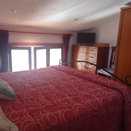 Mansarda Con Terrazzo Vista Mare Feriehus Oliveri