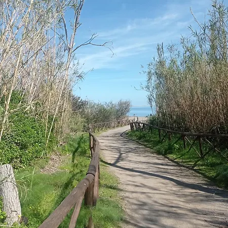 بيت للعطل Mansarda Con Terrazzo Vista Mare